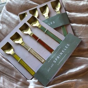 NWT Anthropologie gelateria spoon set.